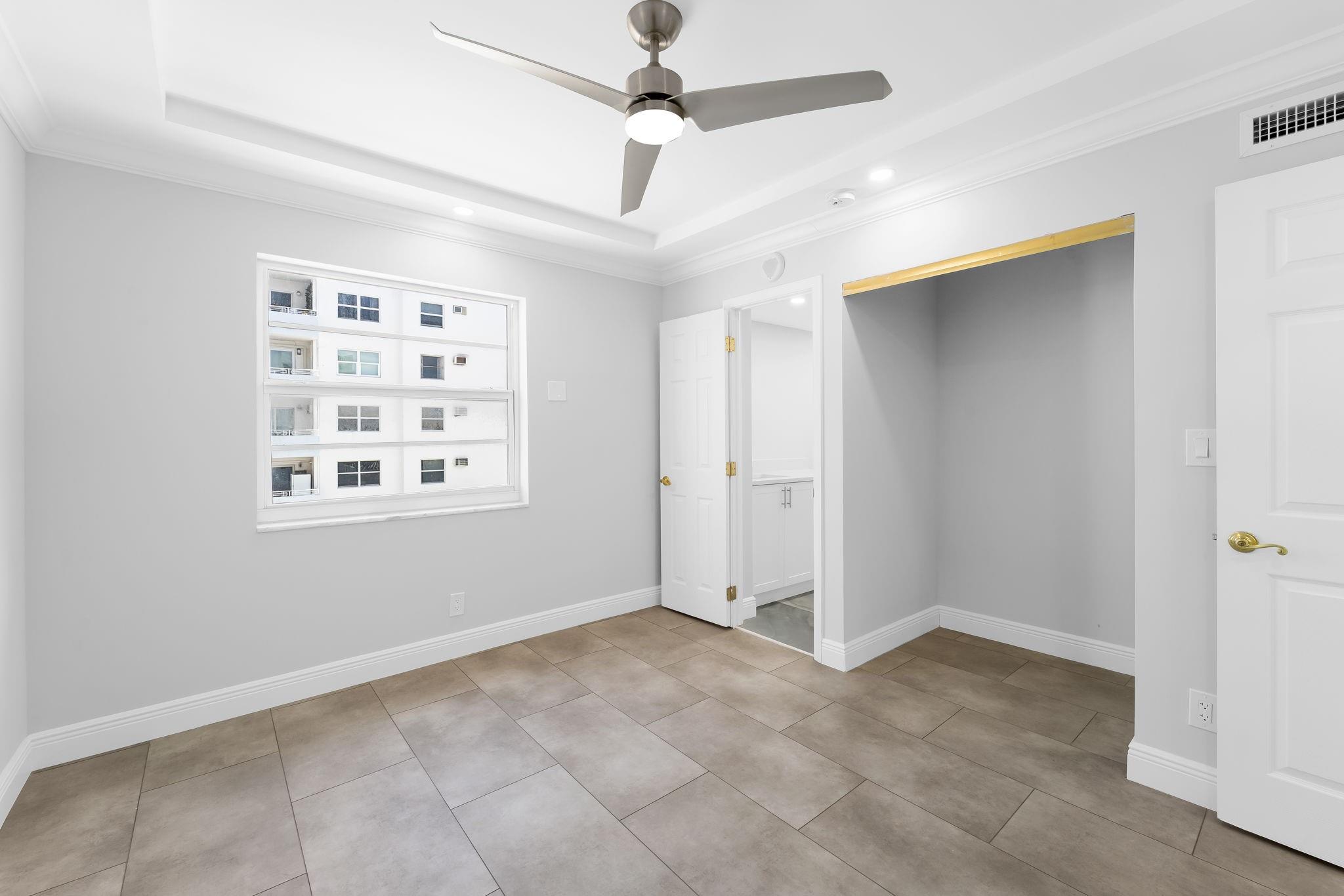 200 S Birch Rd 408 Property Photo 8