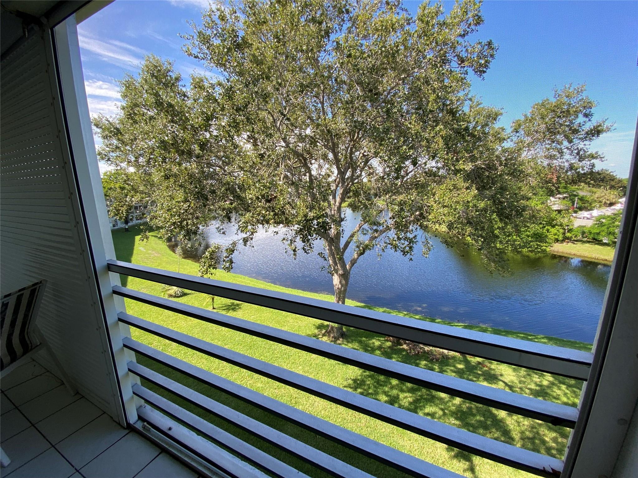 4003 Islewood D 4 Property Photo 1