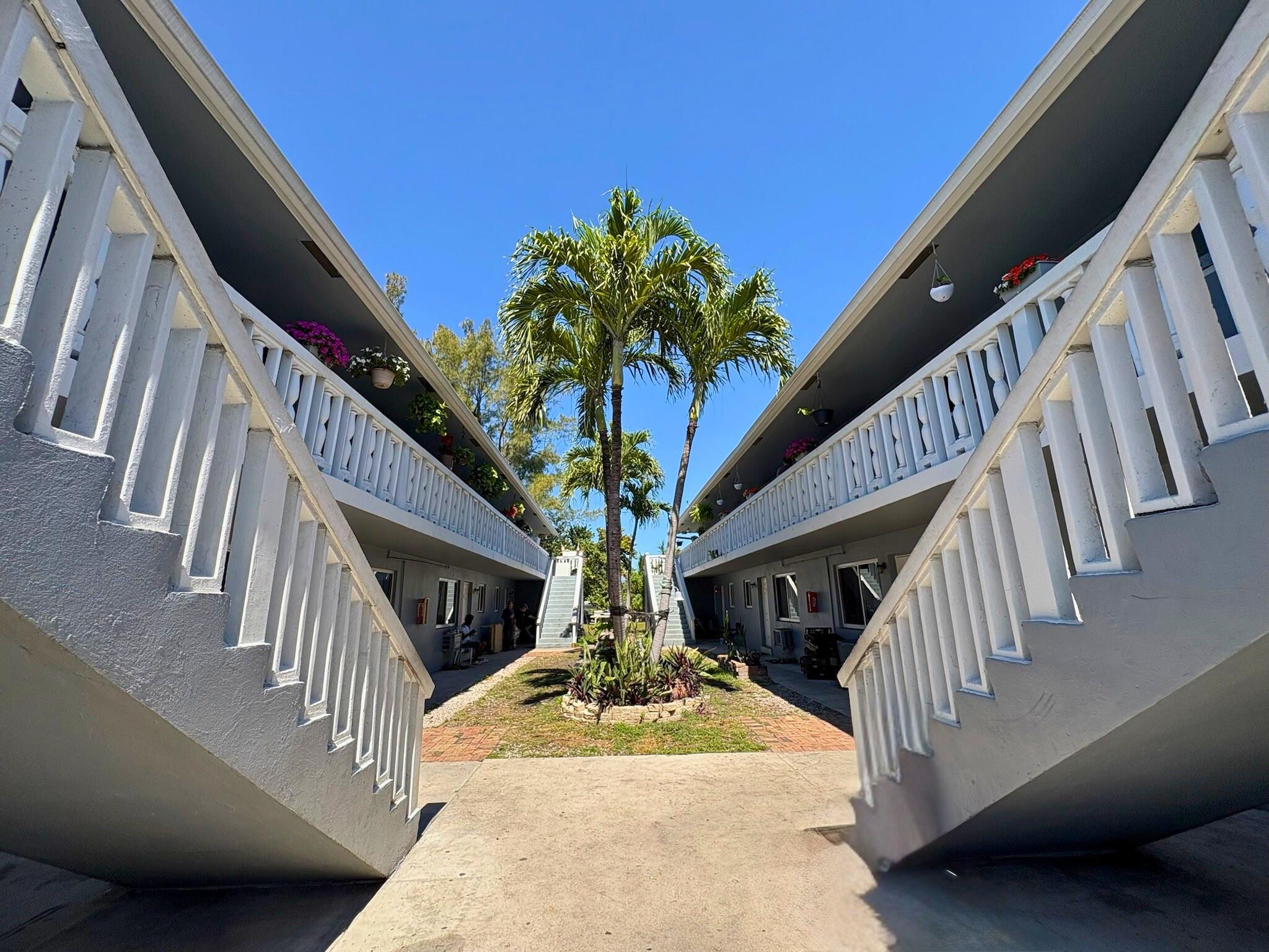 101-105 Se 26th St Property Photo 3