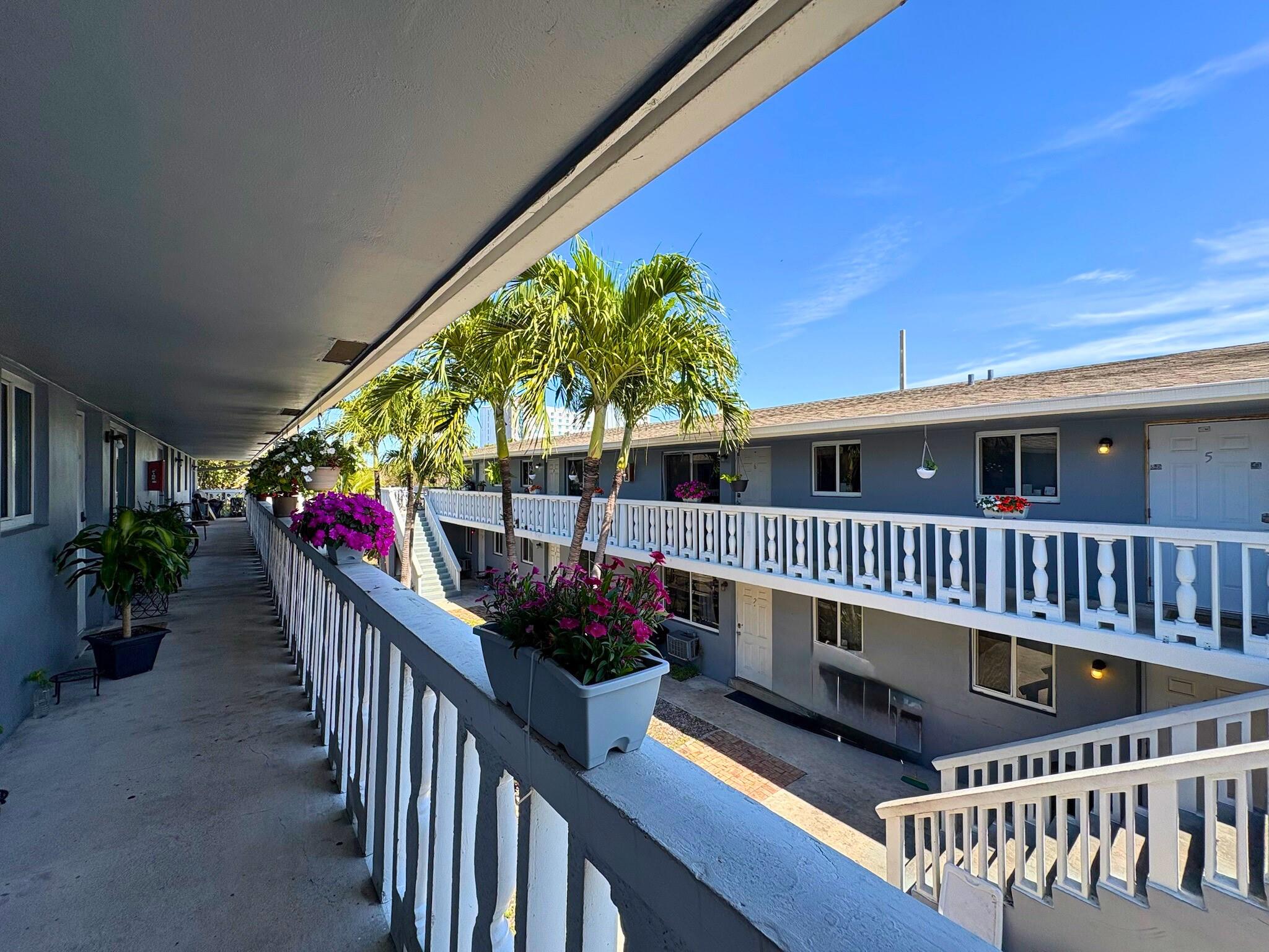 101-105 Se 26th St Property Photo 10