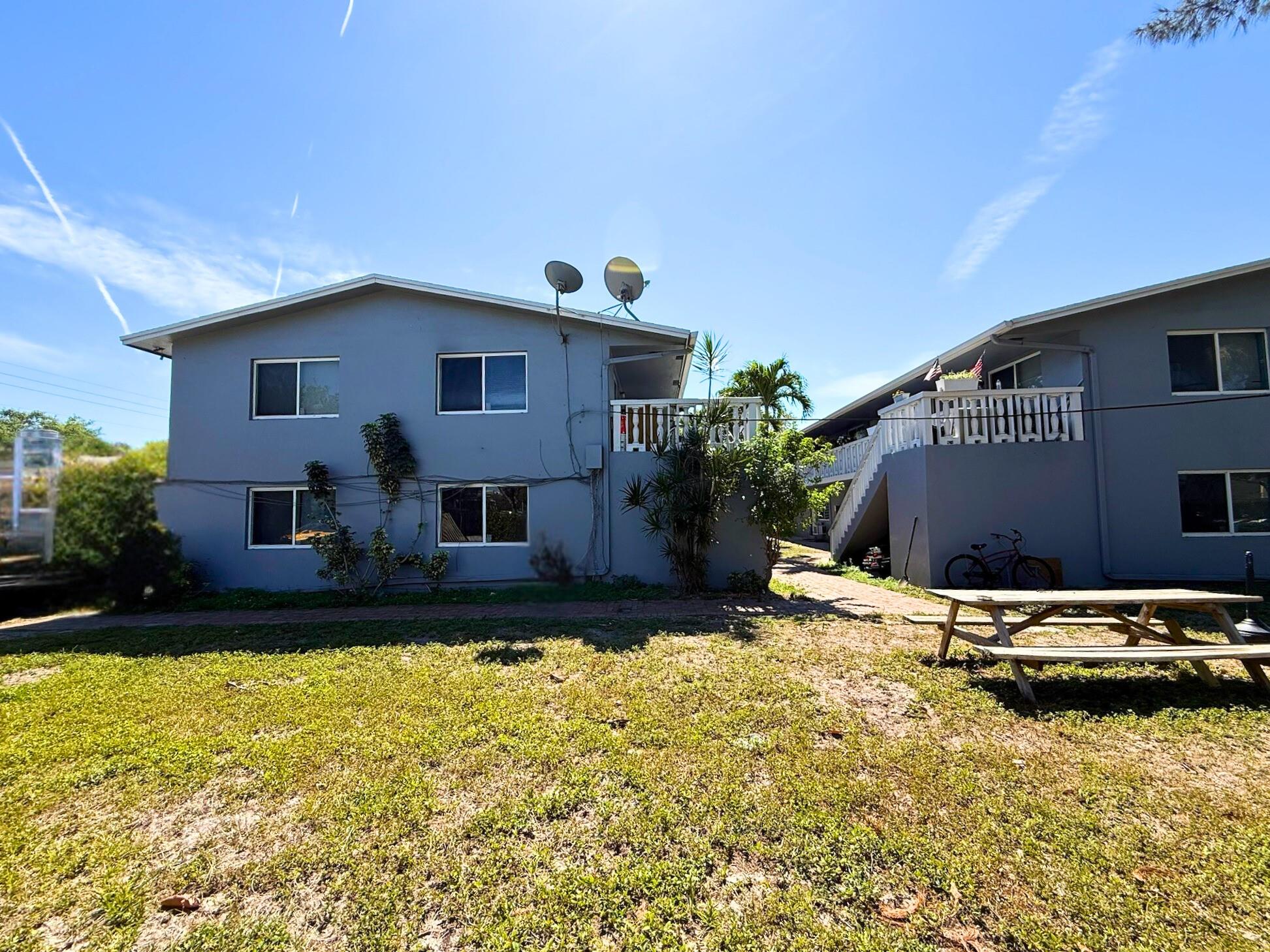 101-105 Se 26th St Property Photo 13