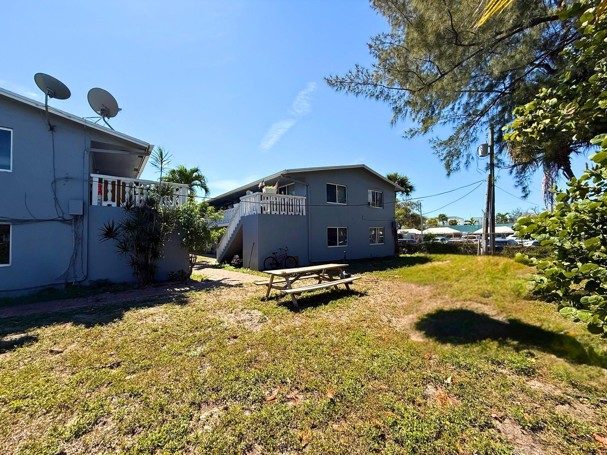 101-105 Se 26th St Property Photo 14