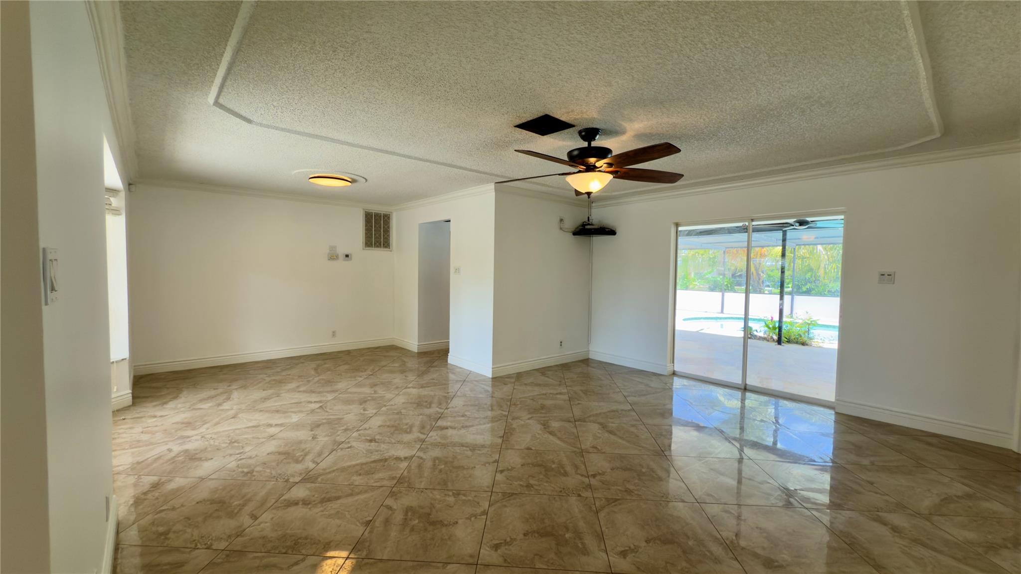 6957 Nw 9th Ct Property Photo 12