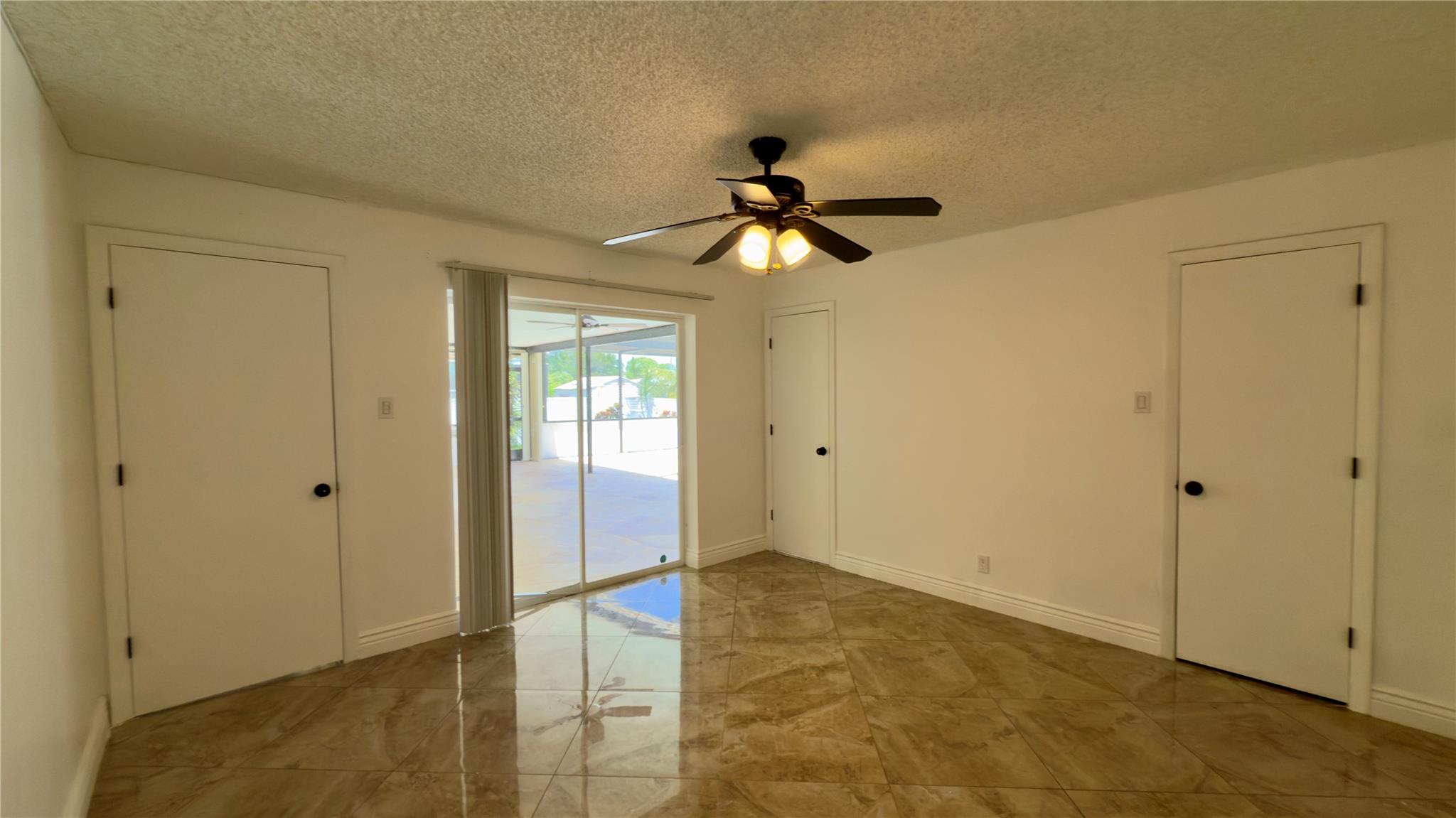 6957 Nw 9th Ct Property Photo 18