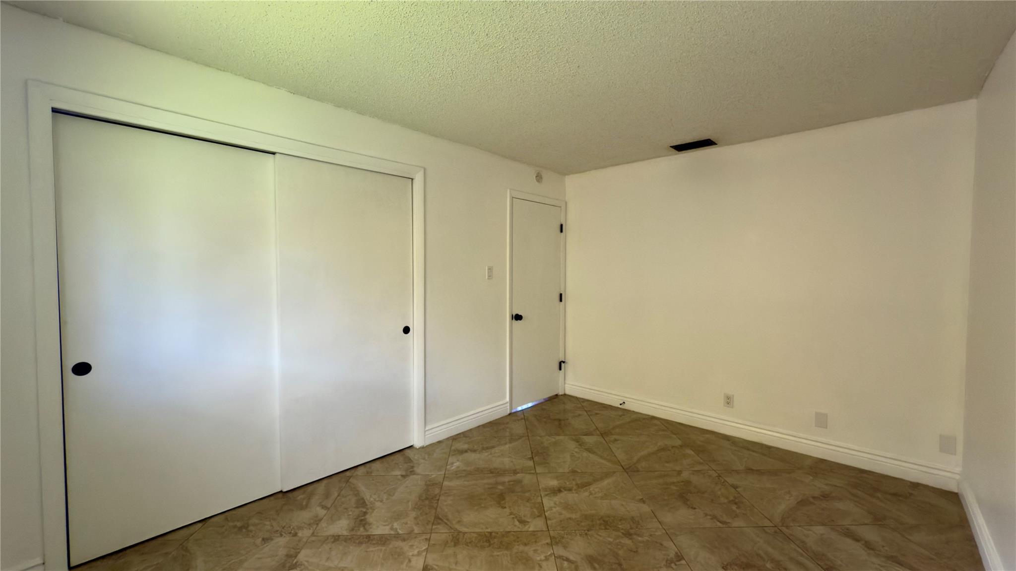 6957 Nw 9th Ct Property Photo 22