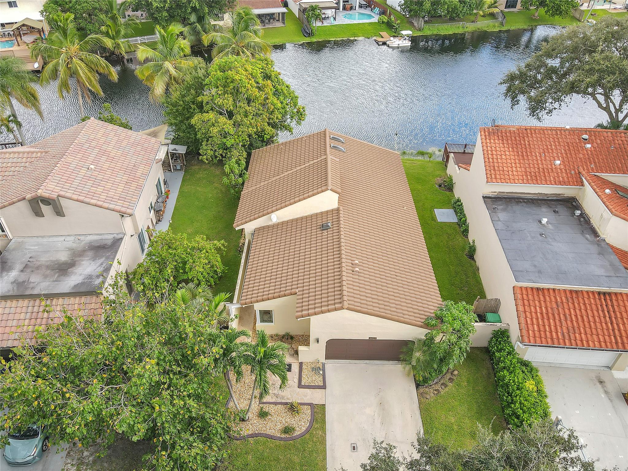 2925 Begonia Way Property Photo 1