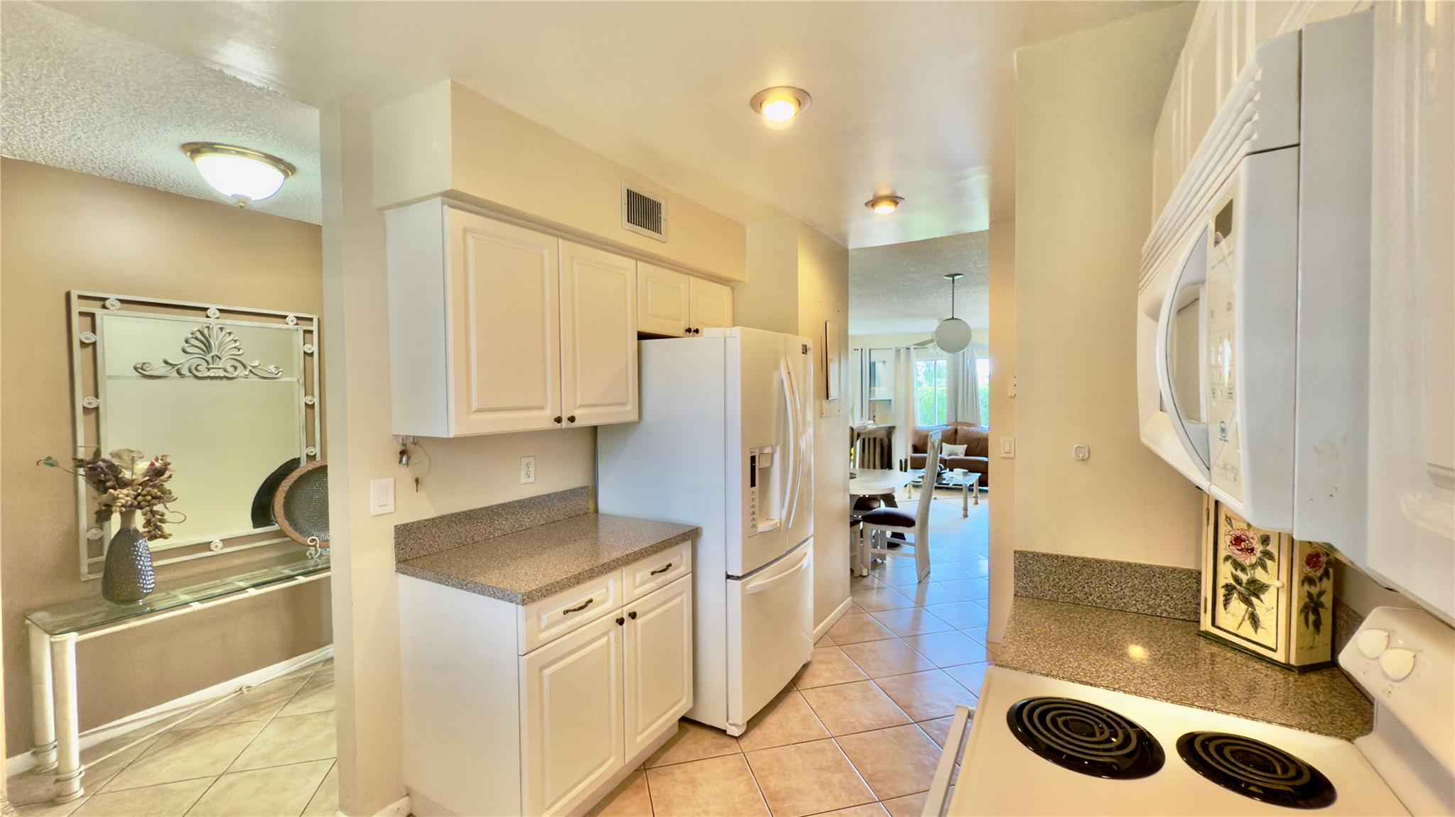 7708 Margate Blvd C 3-7 Property Photo 7