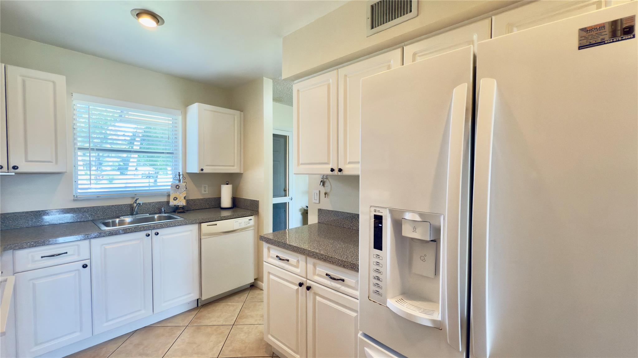 7708 Margate Blvd C 3-7 Property Photo 10