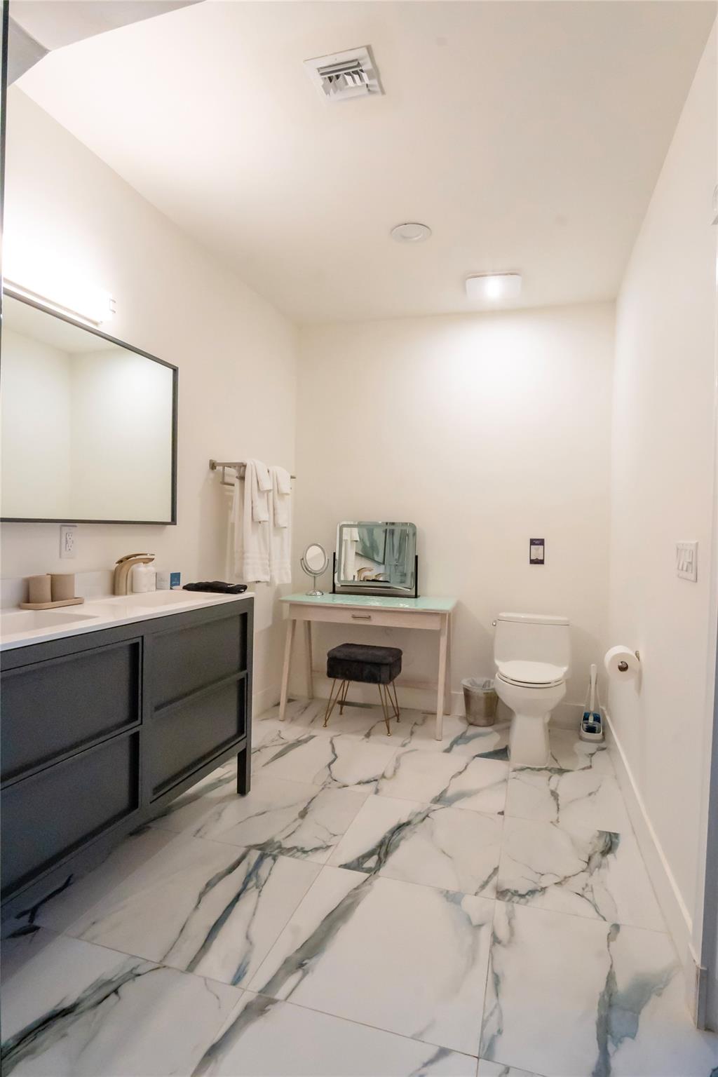 2615 E Las Olas Blvd Property Photo 21