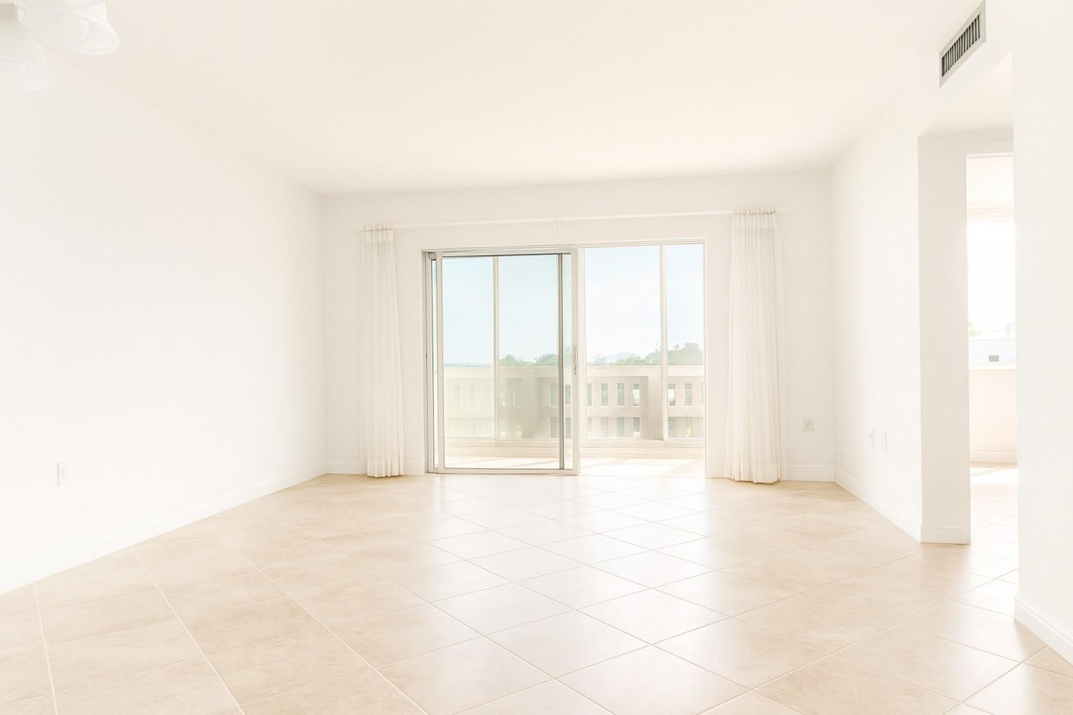 4001 Hillcrest Drive 407 Property Photo 5