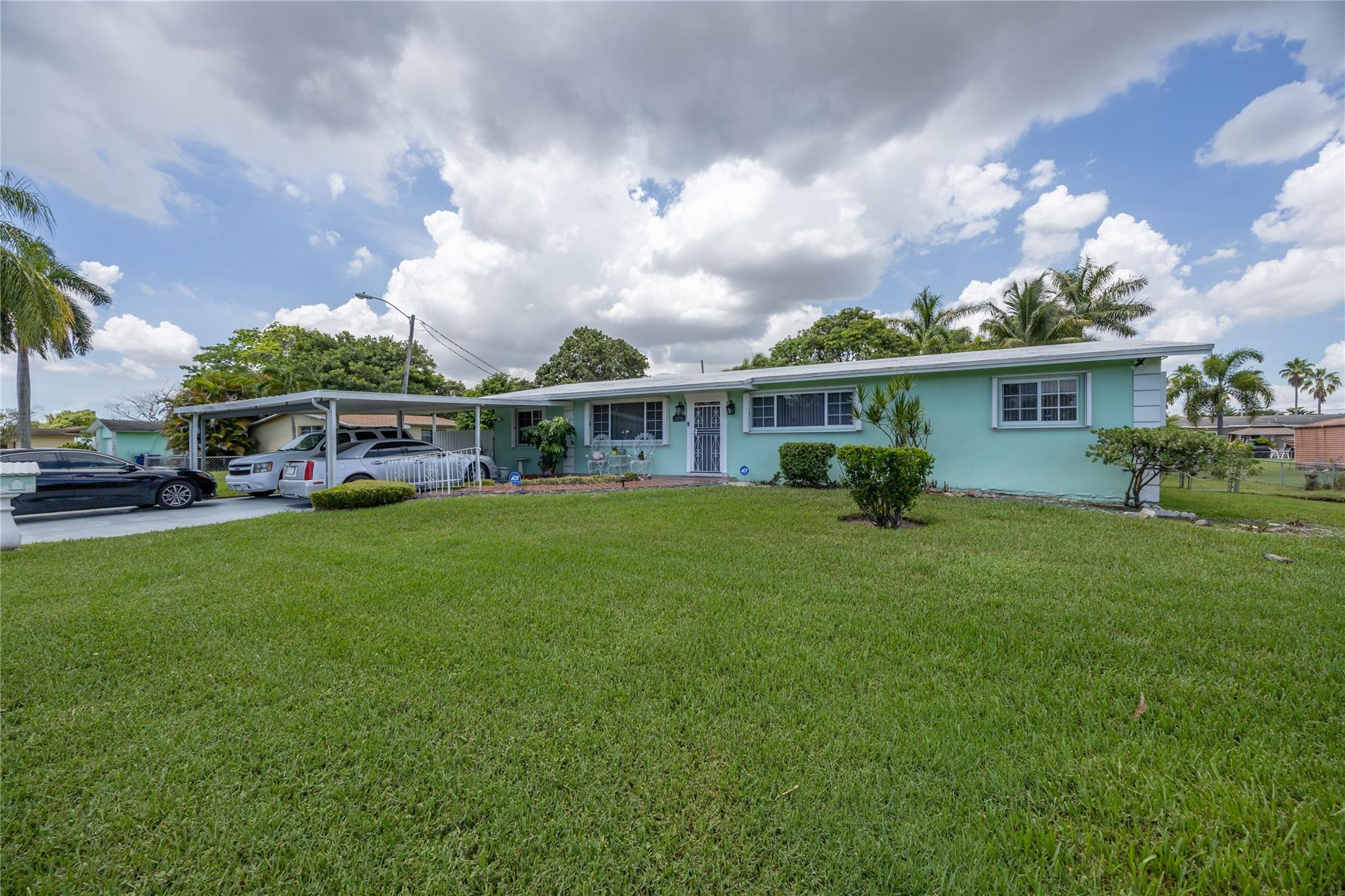 F10518539 Property Photo 1