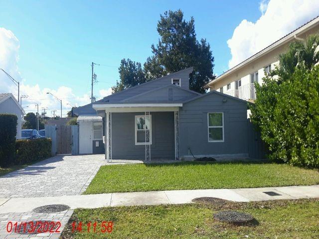 1141 Se 4th Avenue Property Photo 1
