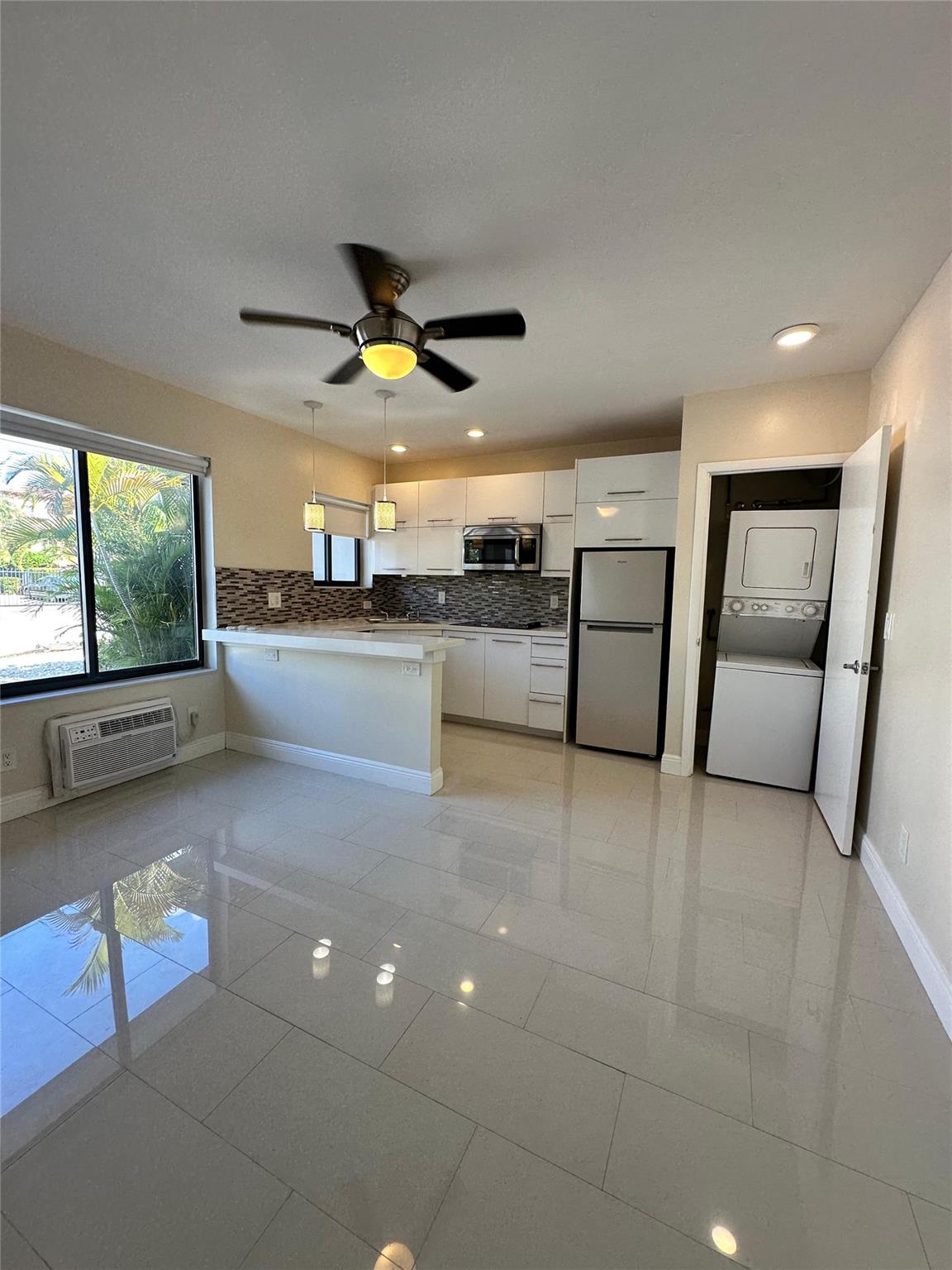 207 SE 10th Terrace 2