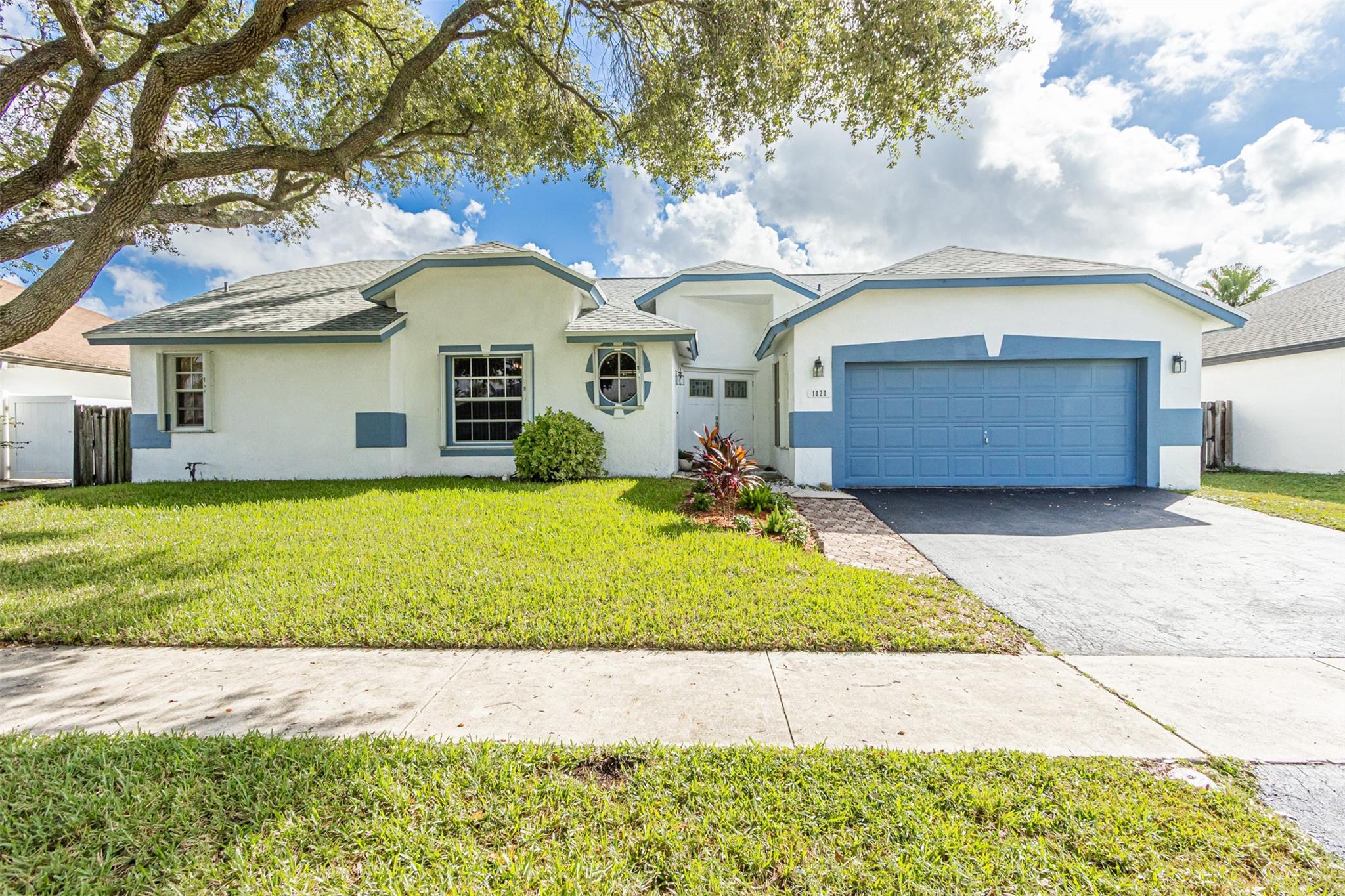 1020 Sw 149th Ln Property Photo 1