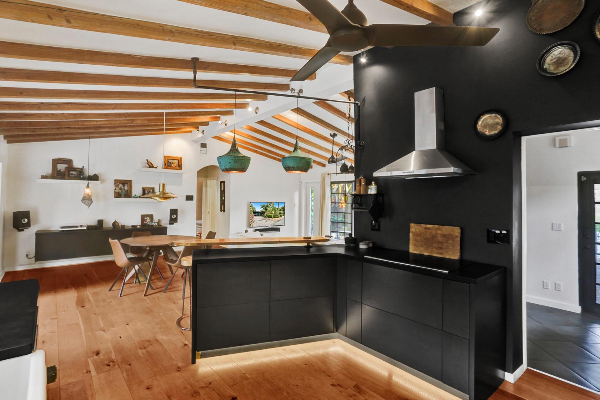 1613 Sw 5th Ct Property Photo 17