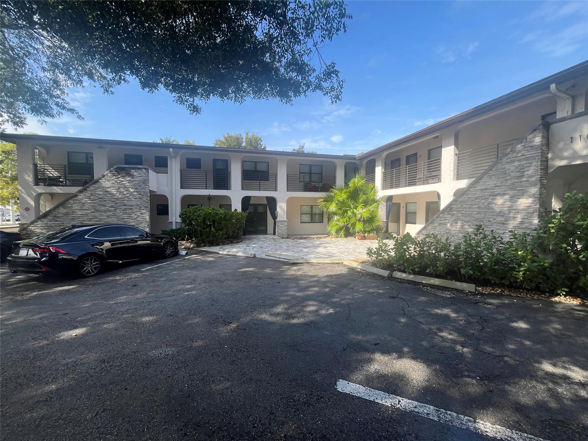 1109 E Broward Blvd 6