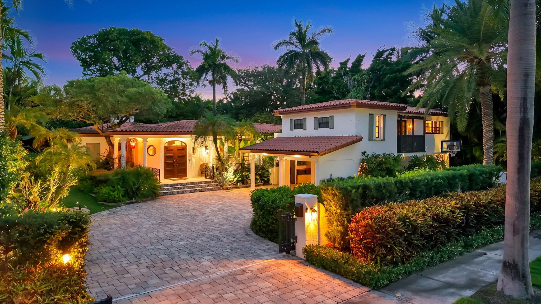 2616 Acacia Court Property Photo 2