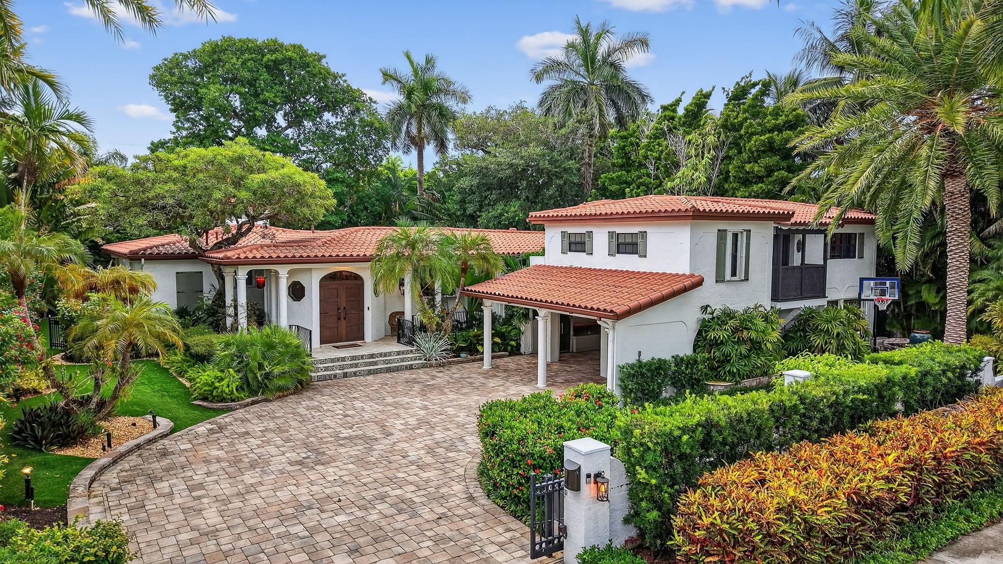 2616 Acacia Court Property Photo 9