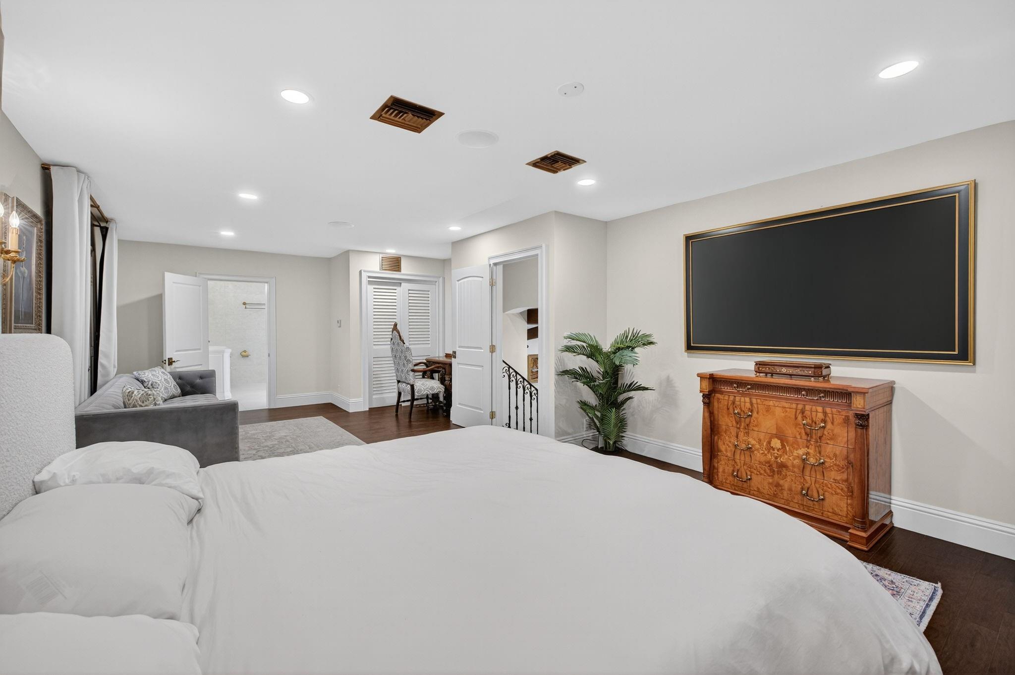 2616 Acacia Court Property Photo 36