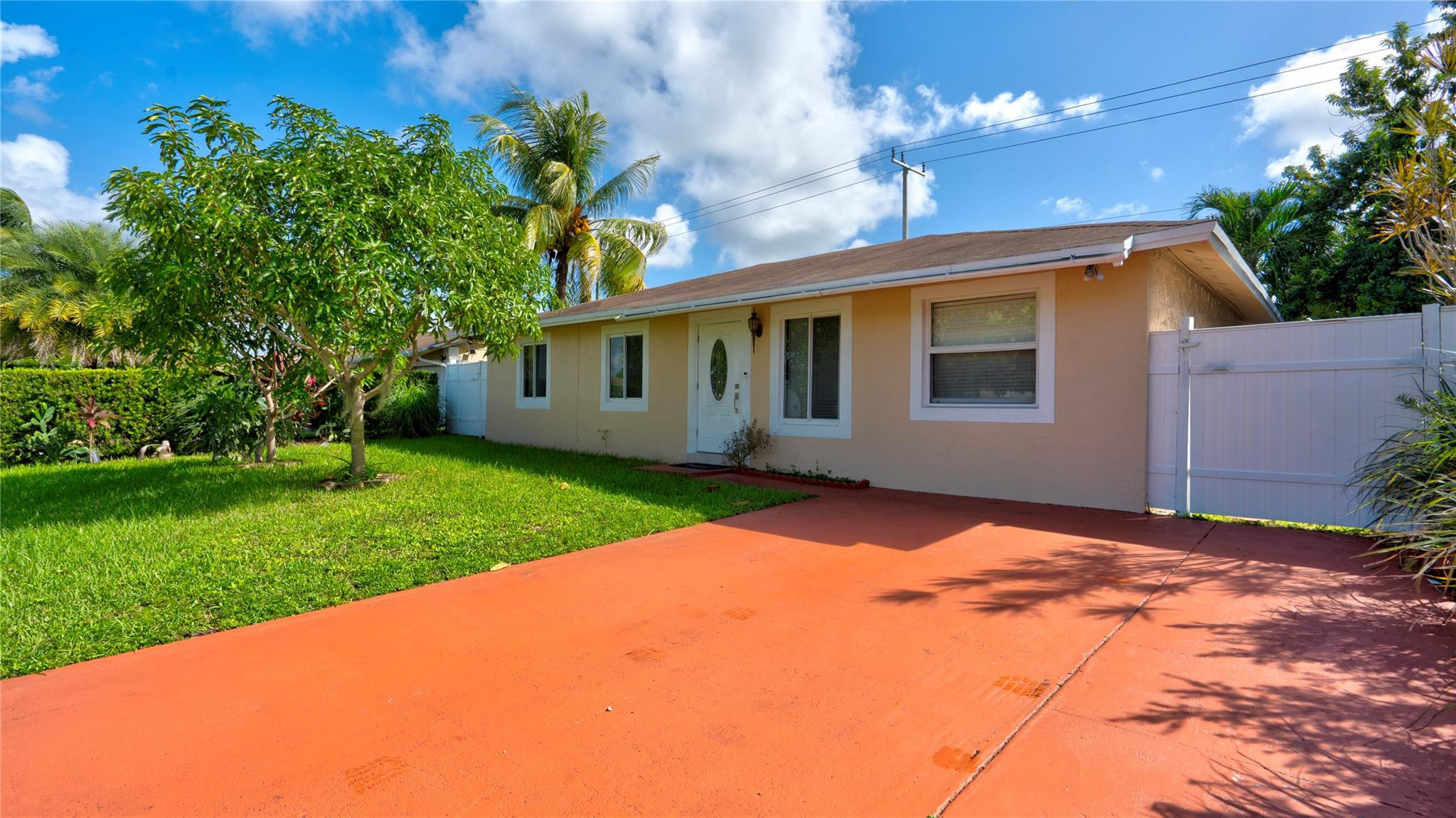 520 SW 81st Terrace