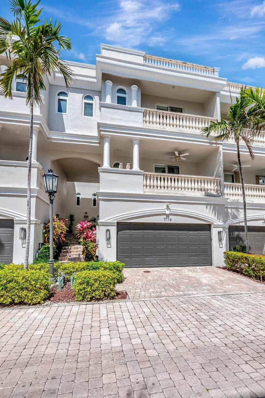 1776 Bay Drive Property Photo 4