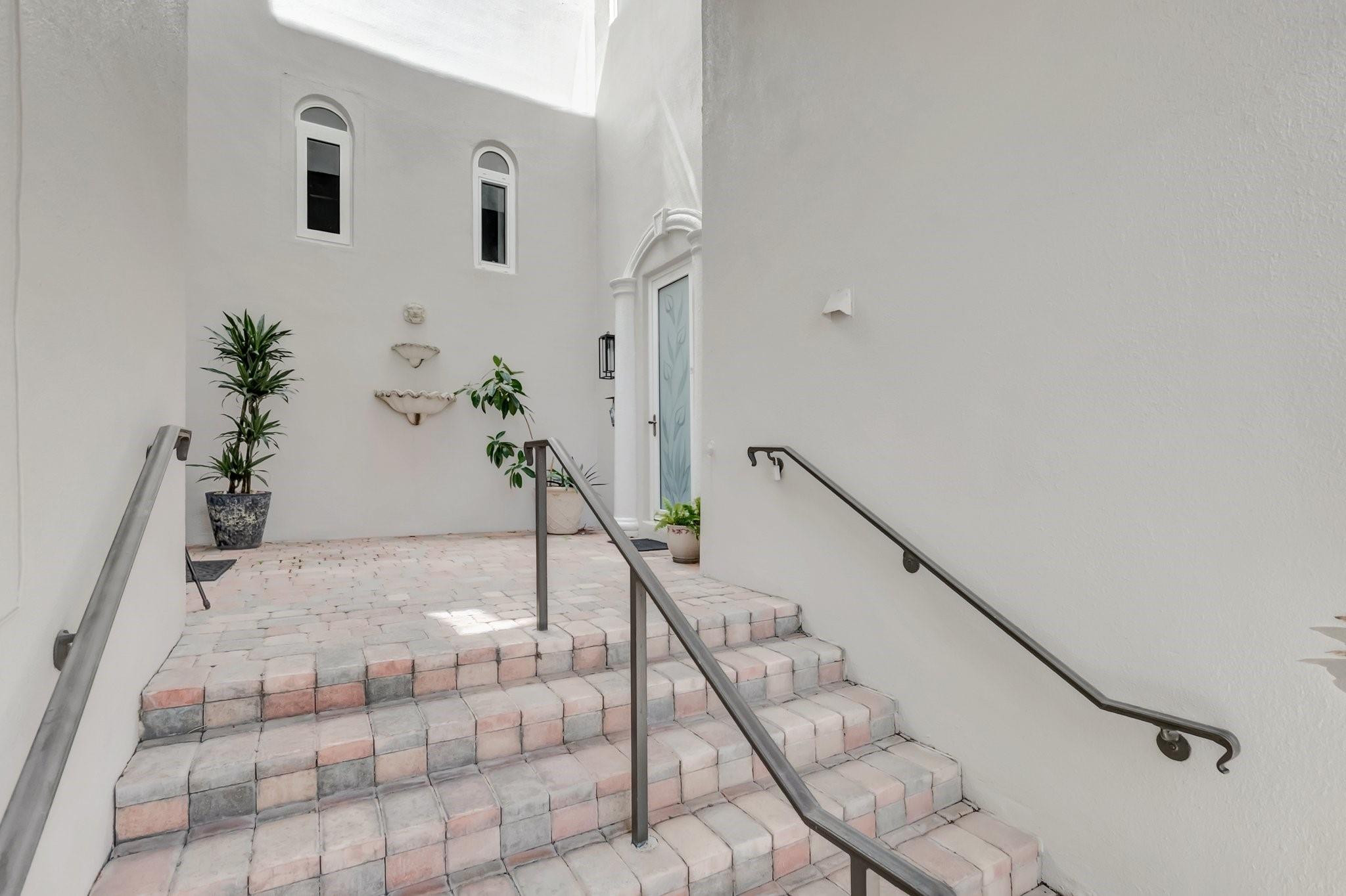 1776 Bay Drive Property Photo 6