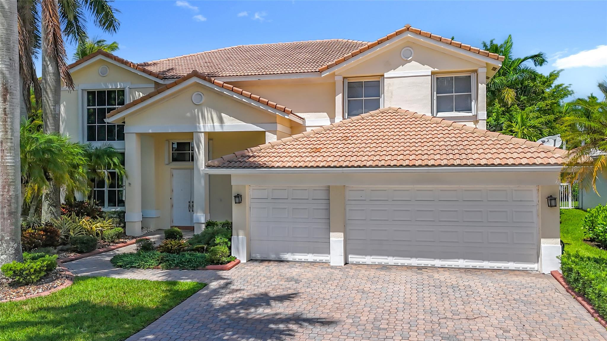 1673 Victoria Pointe Circle Property Photo 5