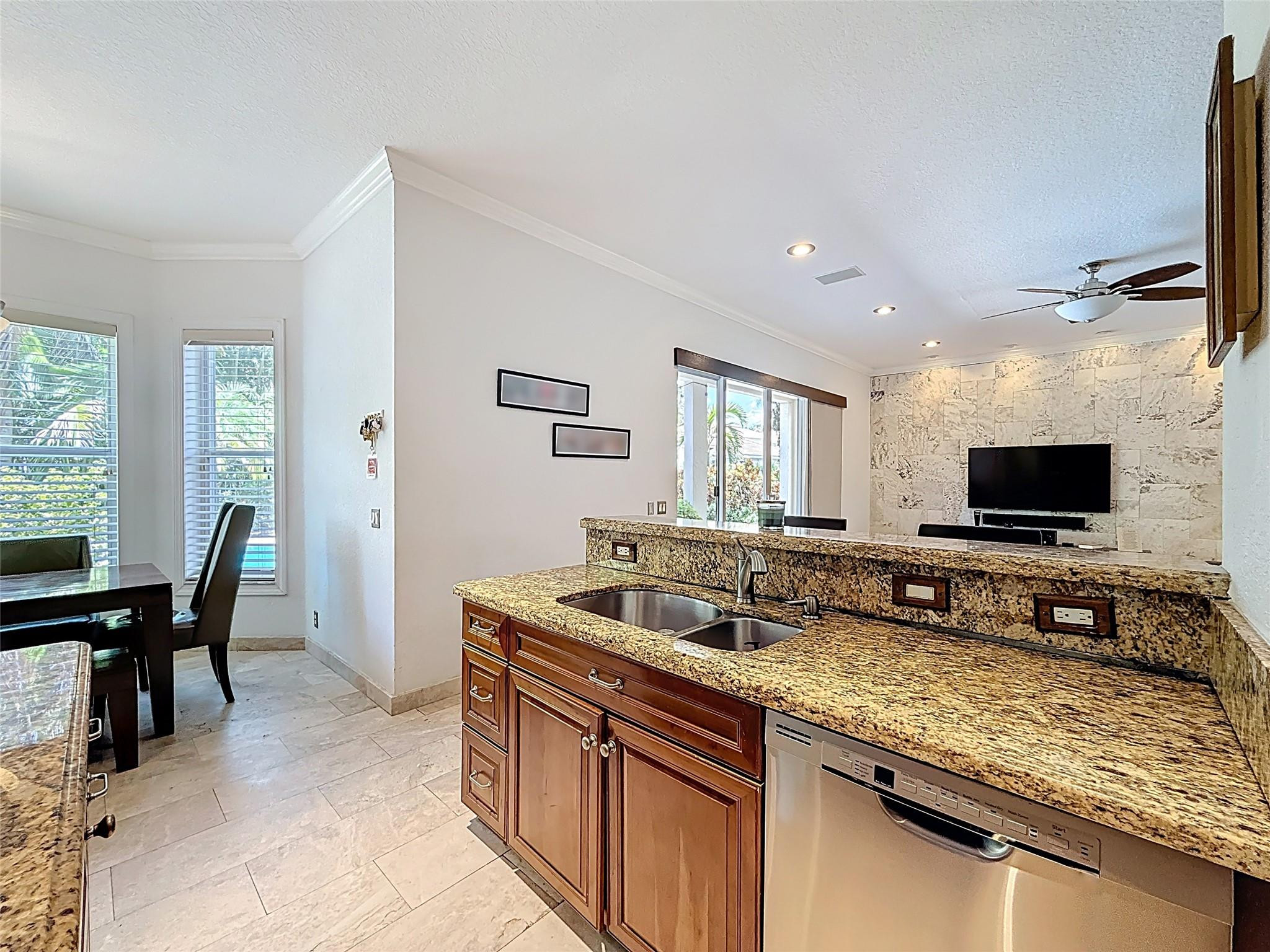 1673 Victoria Pointe Circle Property Photo 22