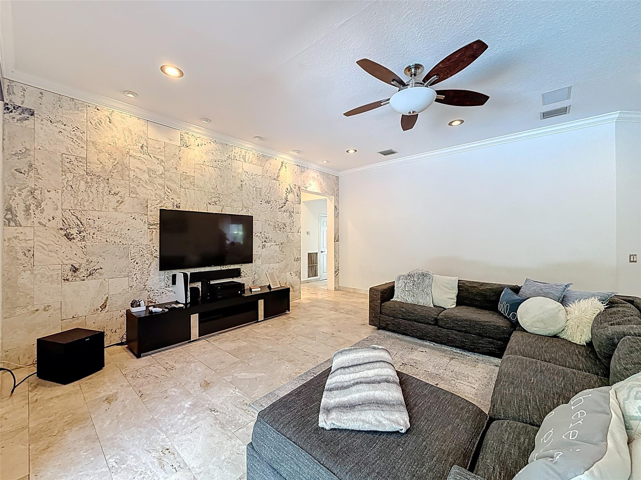 1673 Victoria Pointe Circle Property Photo 33