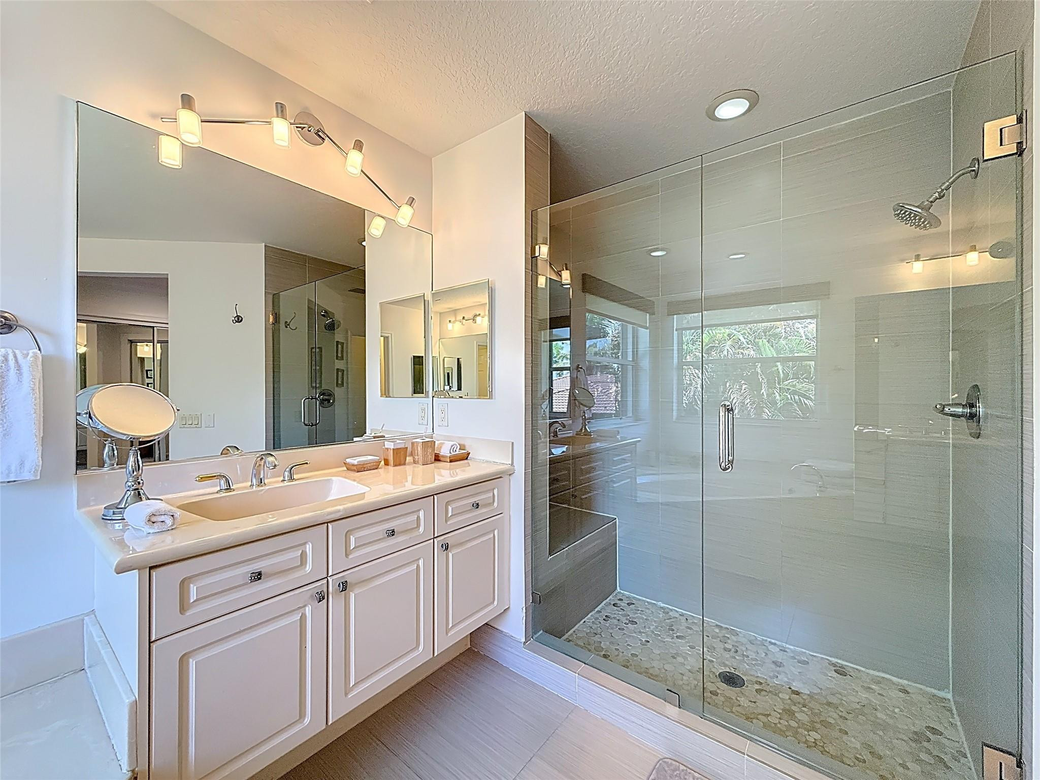 1673 Victoria Pointe Circle Property Photo 59