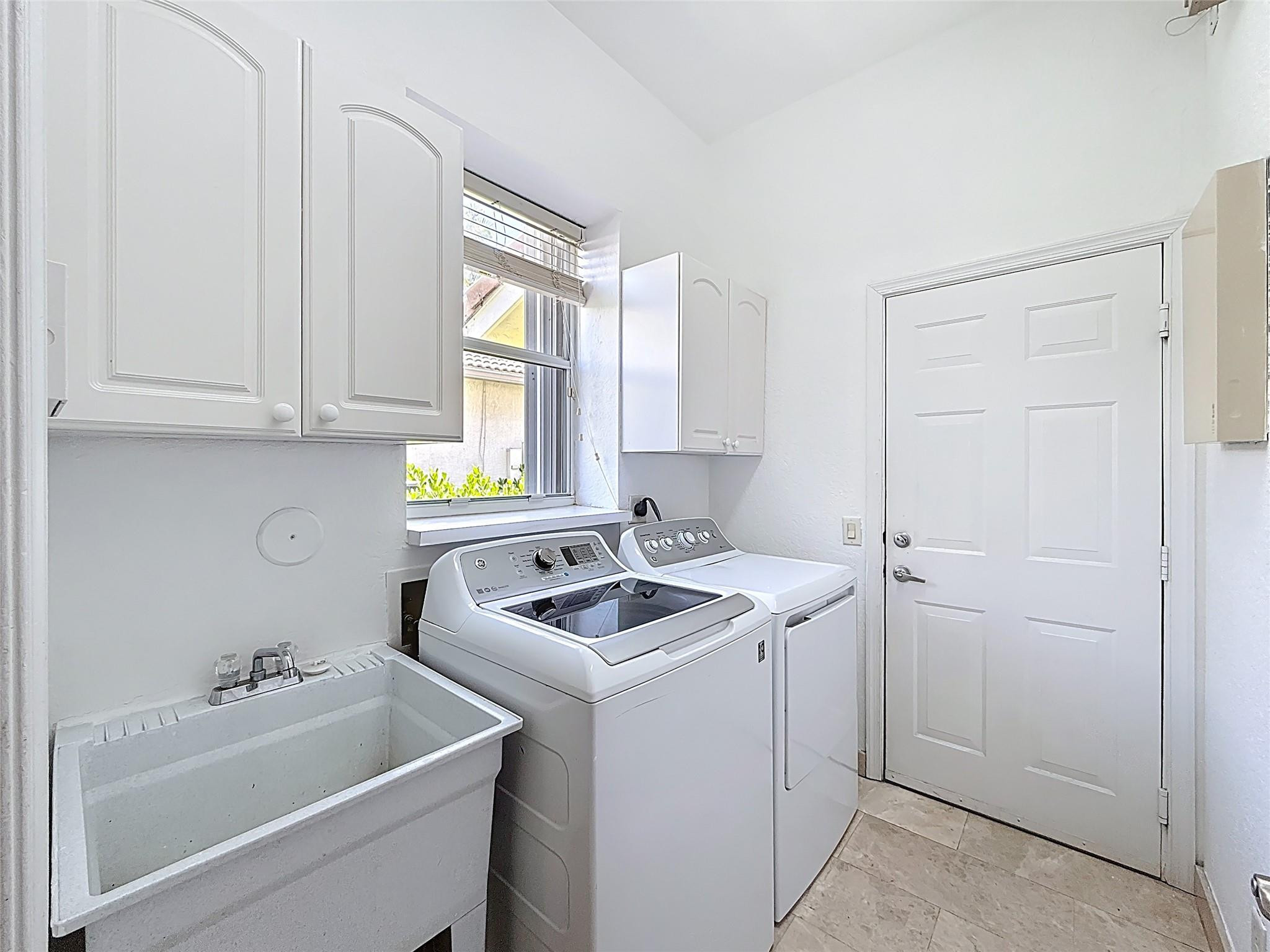 1673 Victoria Pointe Circle Property Photo 65
