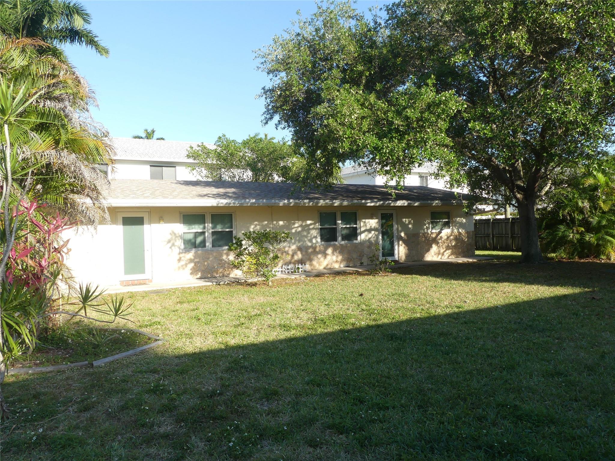 3294 Sw 44th St Property Photo 3