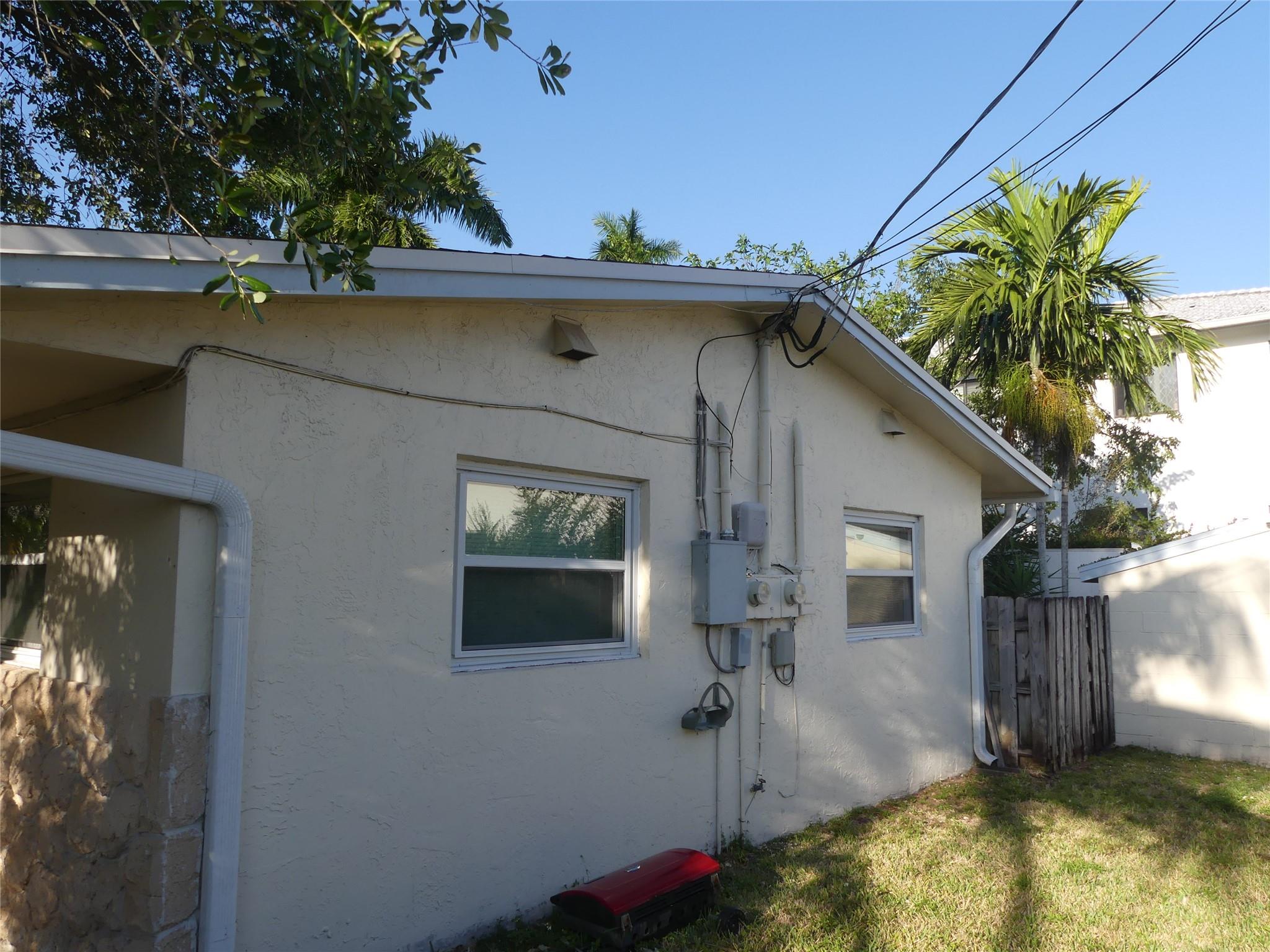 3294 Sw 44th St Property Photo 4