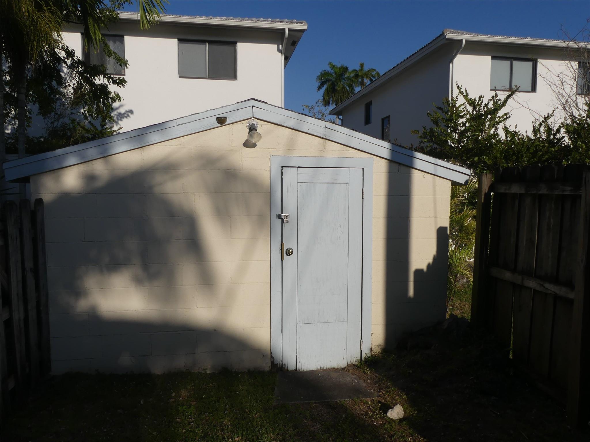 3294 Sw 44th St Property Photo 10