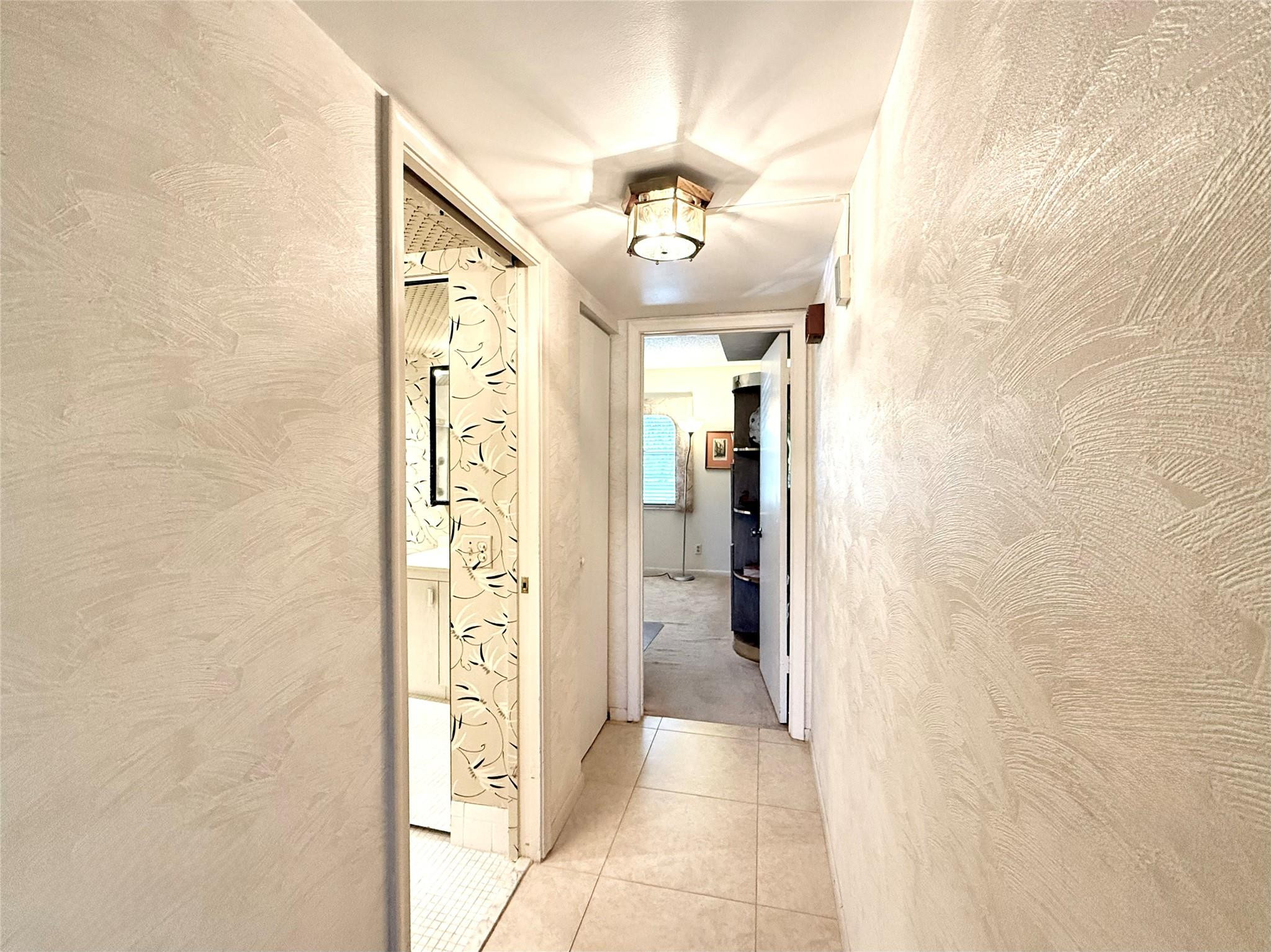 2504 Antigua Terrace D2 Property Photo 16