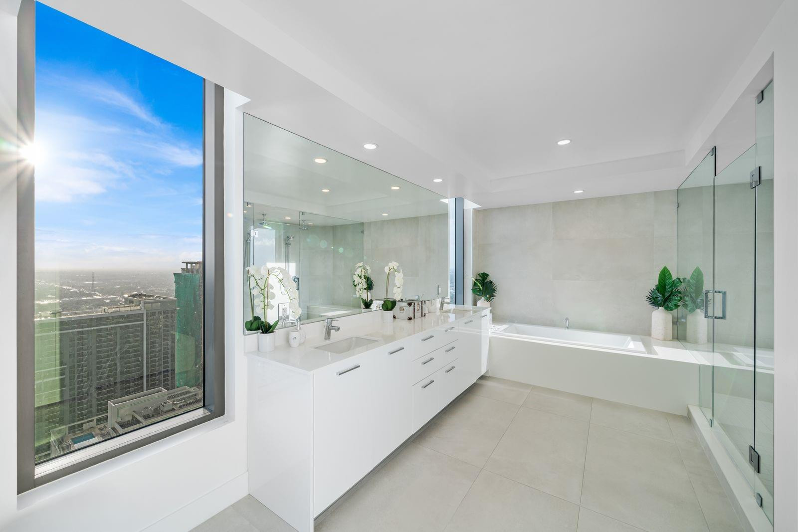 100 E Las Olas Boulevard 4603 Property Photo 26
