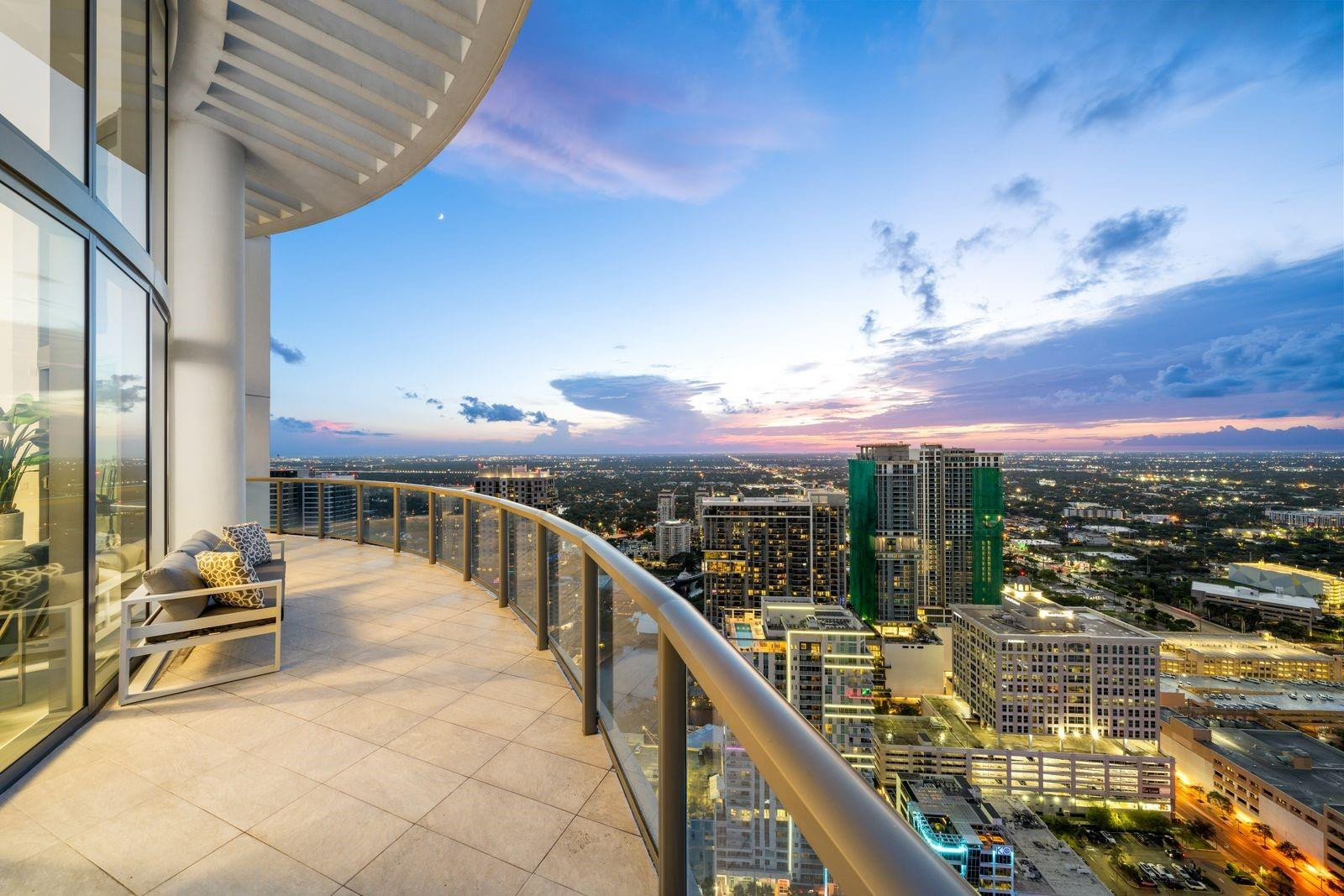 100 E Las Olas Boulevard 4603 Property Photo 46