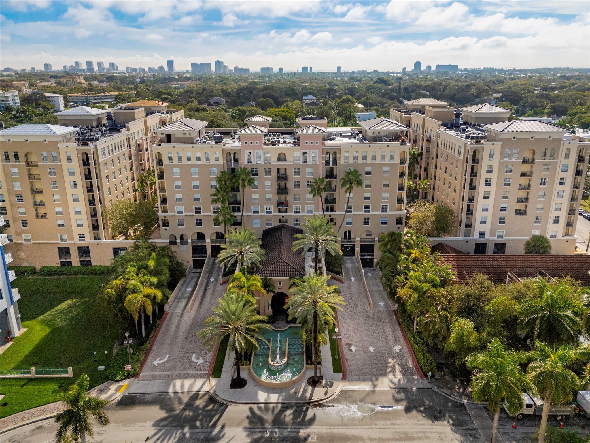 520 Se 5th Ave 1202 Property Photo 2