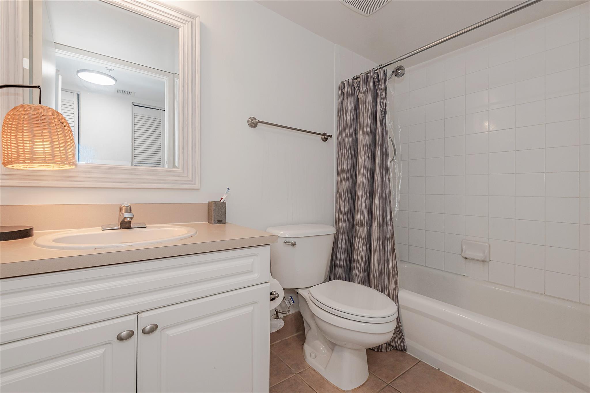 520 Se 5th Ave 1202 Property Photo 12