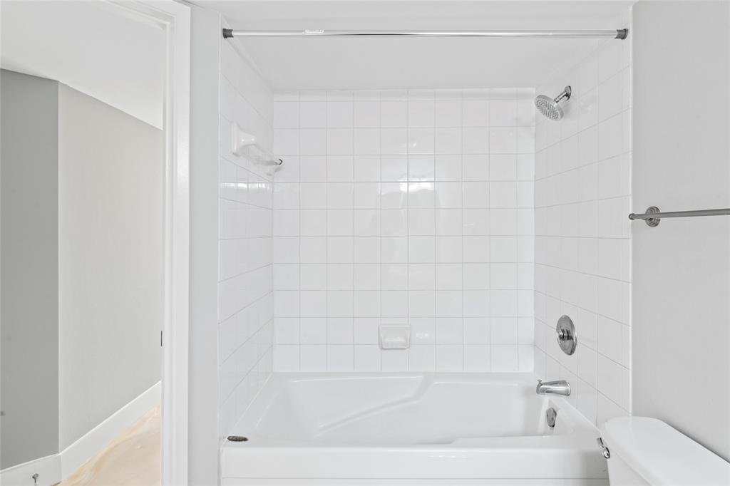 520 Se 5th Ave 1504 Property Photo 16