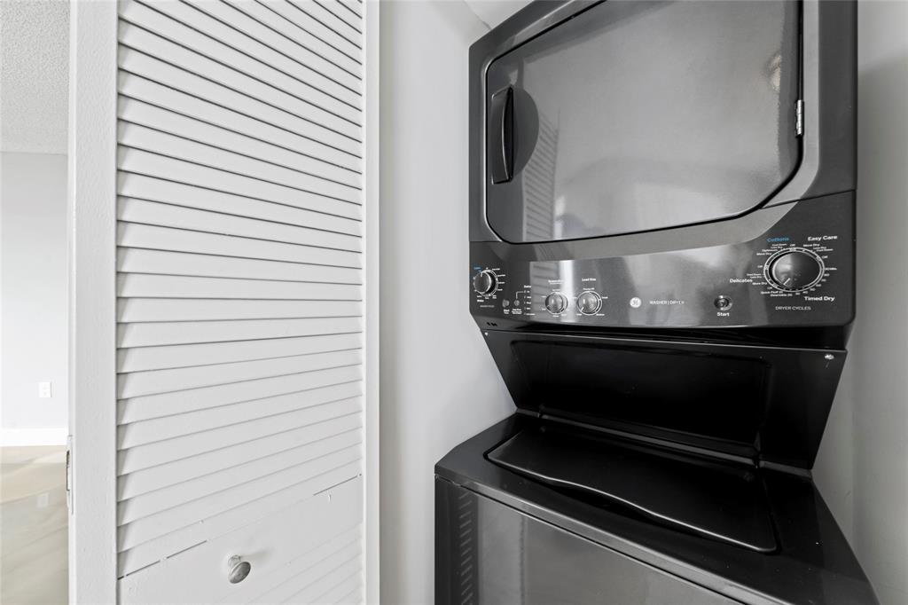 520 Se 5th Ave 1504 Property Photo 28