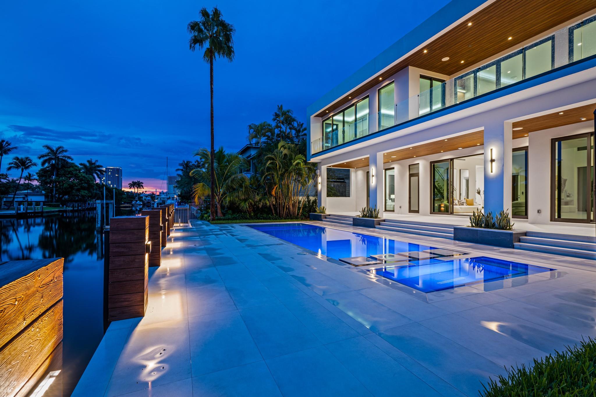 2405 Castilla Isle Property Photo 46