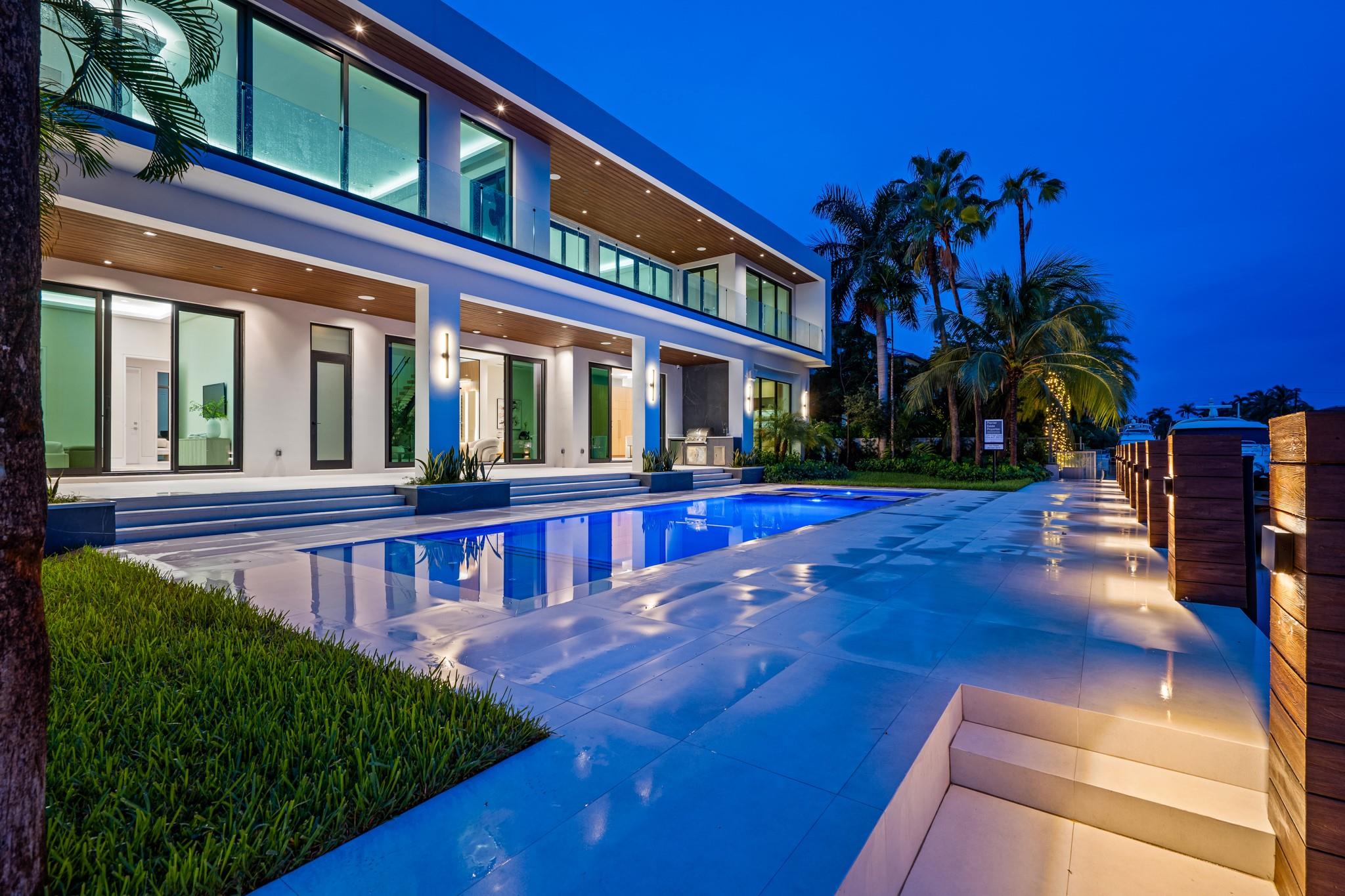 2405 Castilla Isle Property Photo 48