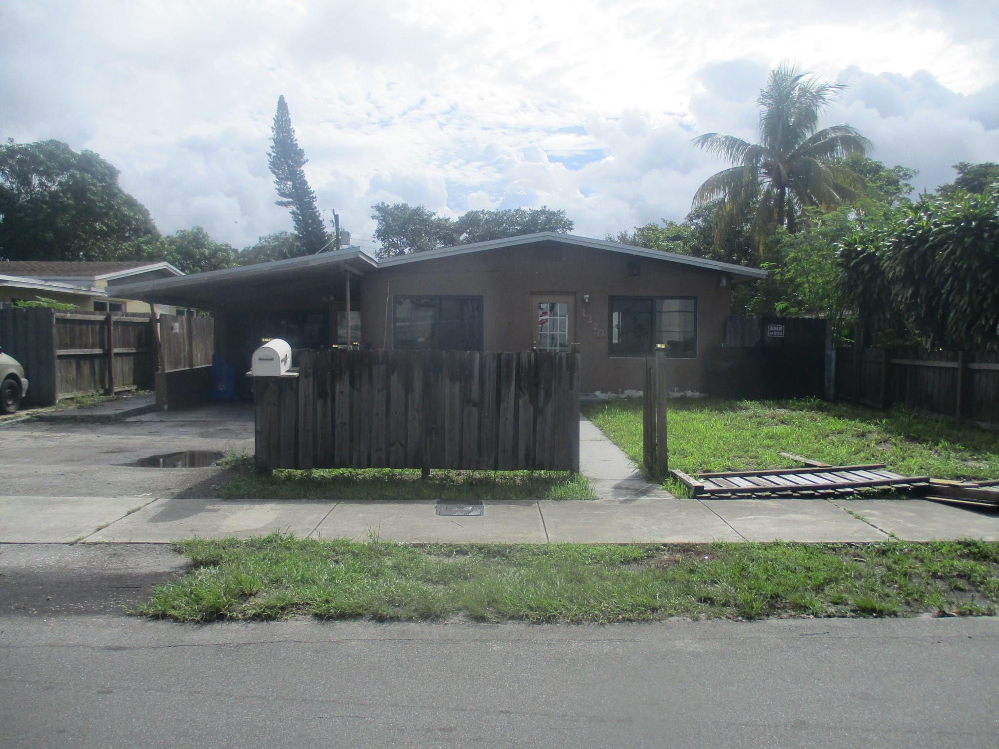 1220 Nw 7th Terrace Property Photo 1