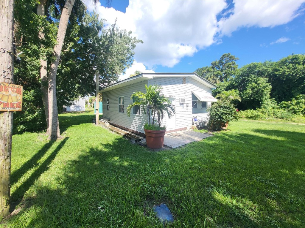 1048 Arvin Lane Property Photo 7