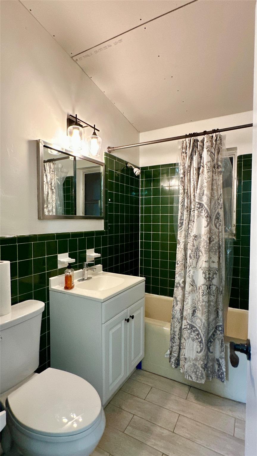 3051 Sw 13th Ct #1 Property Photo 11