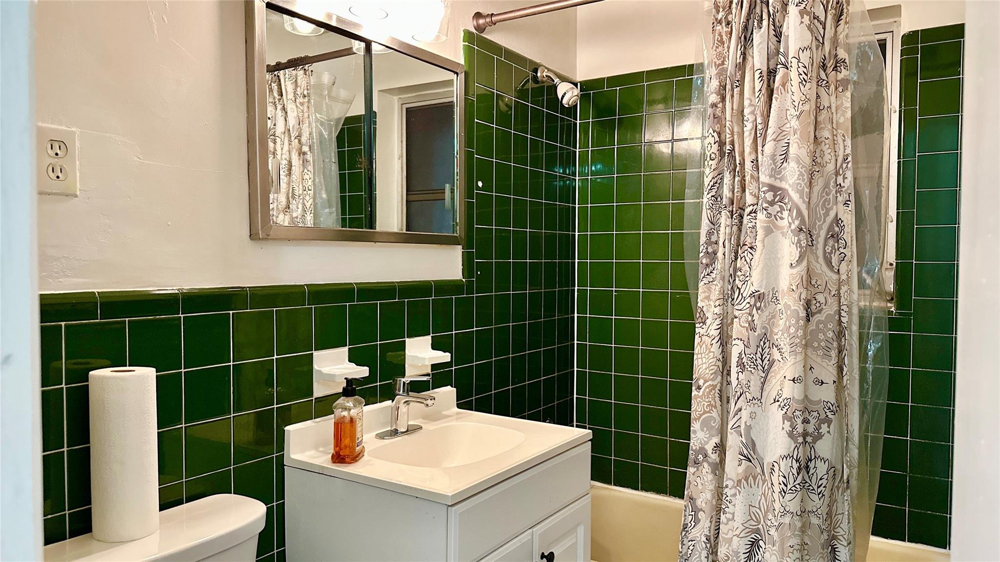 3051 Sw 13th Ct #1 Property Photo 12