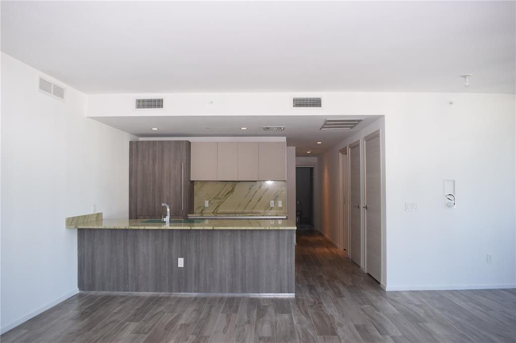 801 S Miami Avenue 3004 Property Photo 1