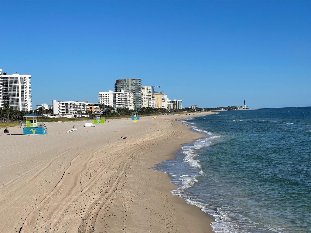 133 N Pompano Beach Boulevard 507 Property Photo 32