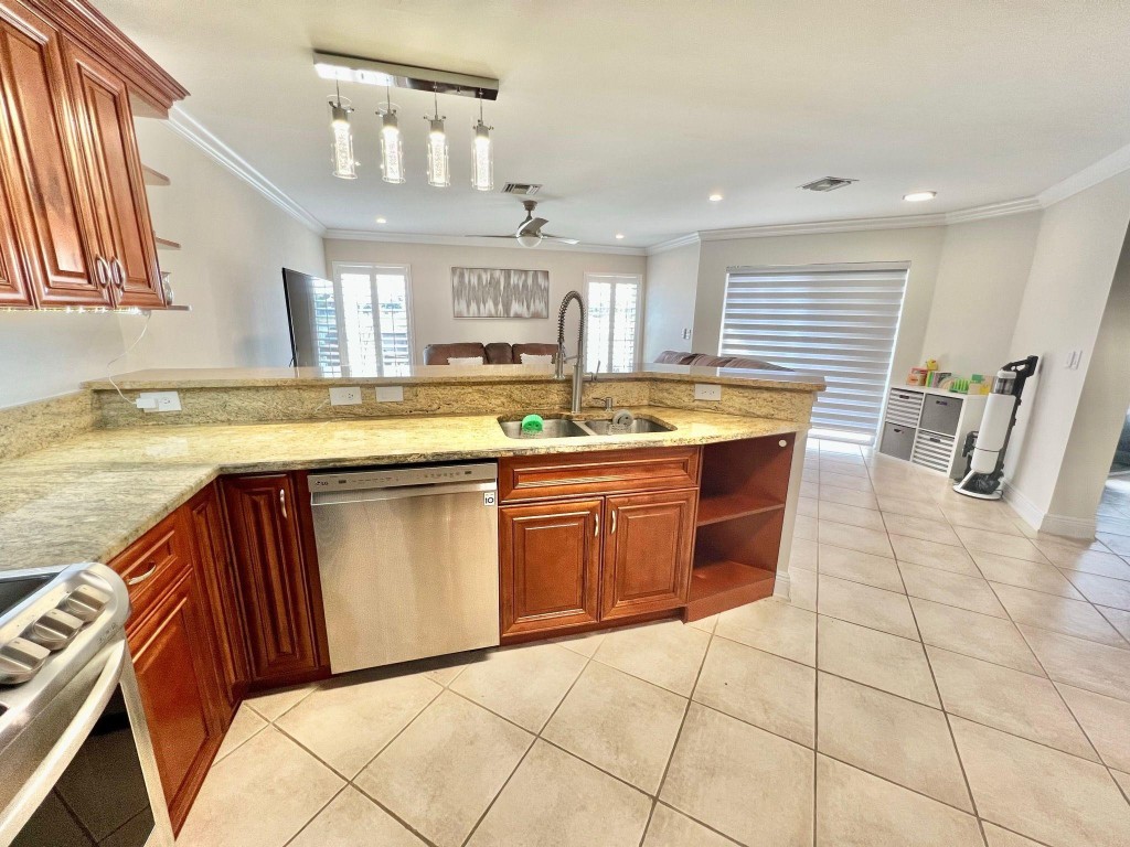 3350 Turtle Cove Property Photo 14